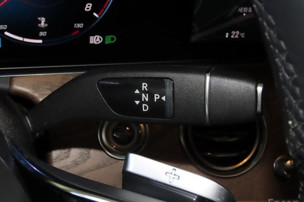 2022 Mercedes-Benz E-Класс с пробегом 61 077 км