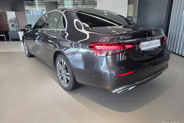 2021 Mercedes-Benz E-Класс с пробегом 61 536 км