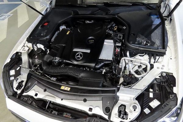 2022 Mercedes-Benz E-Класс с пробегом 61 077 км