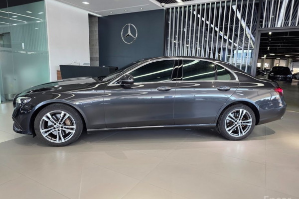 2021 Mercedes-Benz E-Класс с пробегом 61 536 км