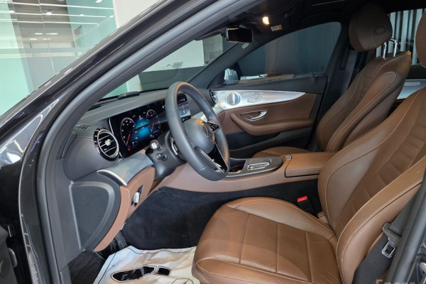 2021 Mercedes-Benz E-Класс с пробегом 61 536 км