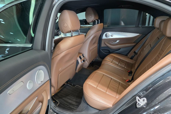 2021 Mercedes-Benz E-Класс с пробегом 61 536 км