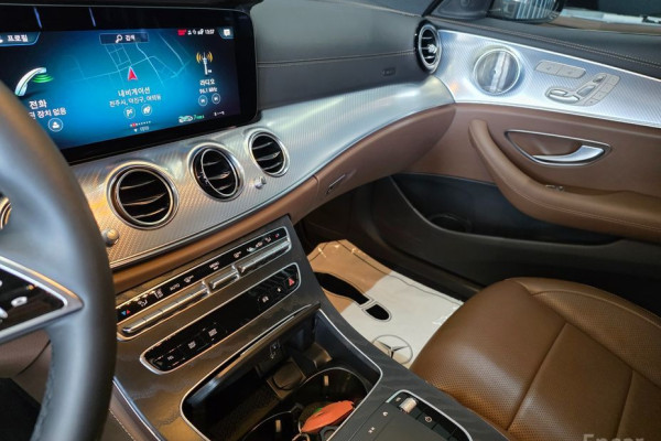 2021 Mercedes-Benz E-Класс с пробегом 61 536 км