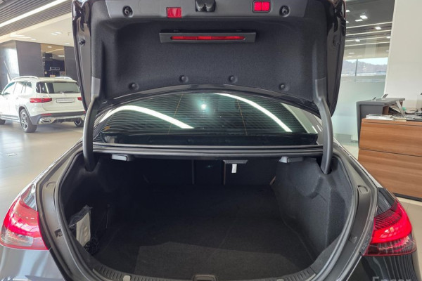 2021 Mercedes-Benz E-Класс с пробегом 61 536 км