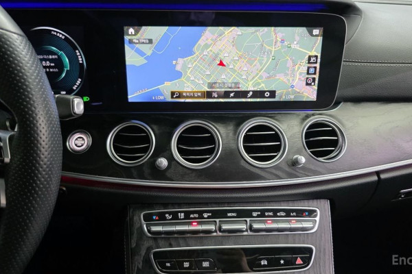 2021 Mercedes-Benz E-Класс с пробегом 52 638 км