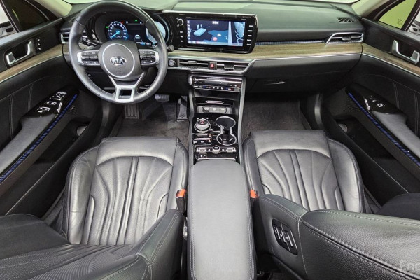 2021 Kia K5 с пробегом 66 898 км