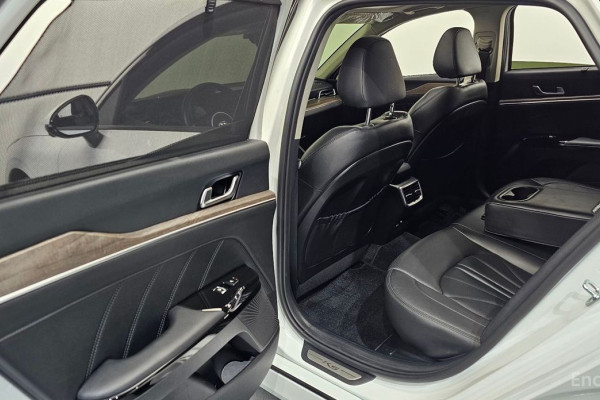 2021 Kia K5 с пробегом 66 898 км