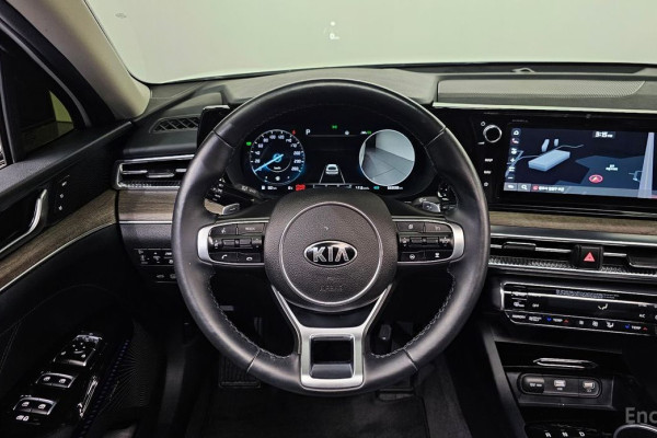 2021 Kia K5 с пробегом 66 898 км