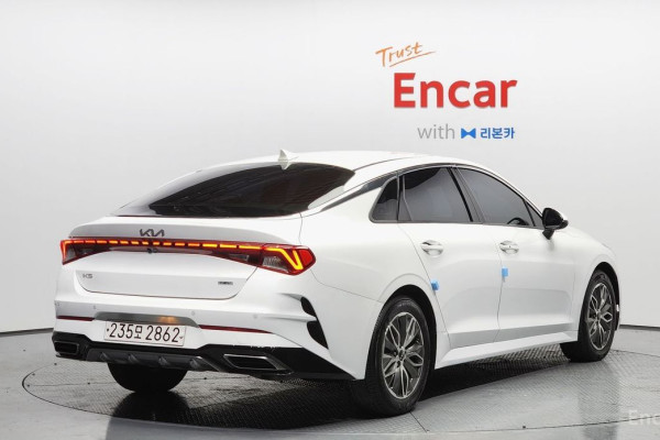 2022 Kia K5 с пробегом 83 493 км