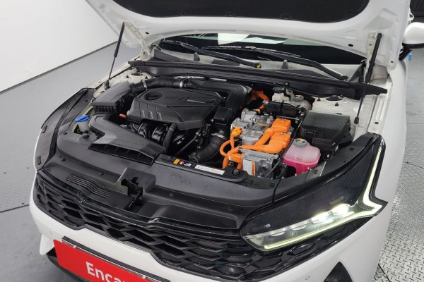 2022 Kia K5 с пробегом 104 544 км