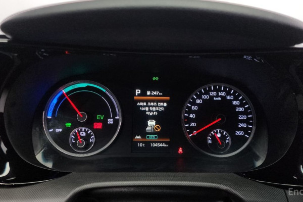 2022 Kia K5 с пробегом 104 544 км