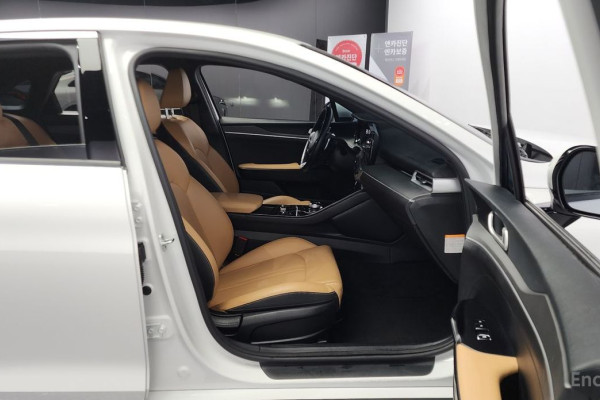 2022 Kia K5 с пробегом 83 493 км