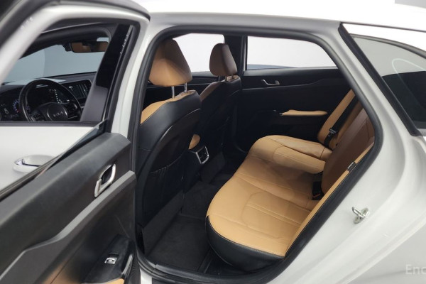 2022 Kia K5 с пробегом 83 493 км