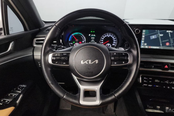 2022 Kia K5 с пробегом 83 493 км