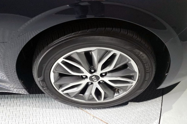 2021 Kia K5 с пробегом 136 010 км