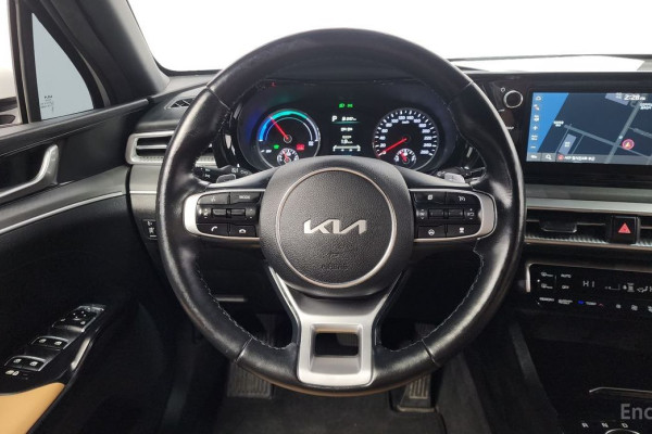 2022 Kia K5 с пробегом 104 544 км