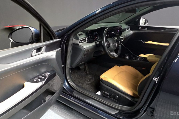 2021 Kia K5 с пробегом 136 010 км