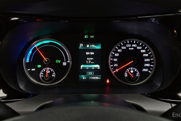 2022 Kia K5 с пробегом 114 336 км