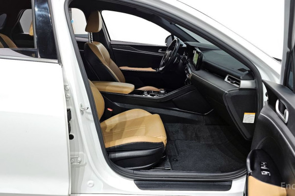 2022 Kia K5 с пробегом 114 336 км