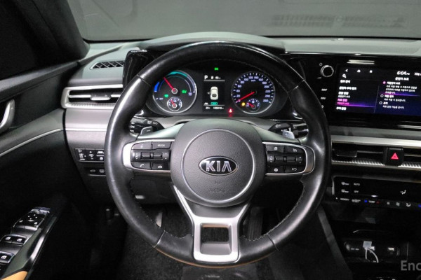 2021 Kia K5 с пробегом 136 010 км