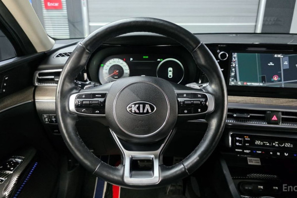 2021 Kia K5 с пробегом 49 872 км