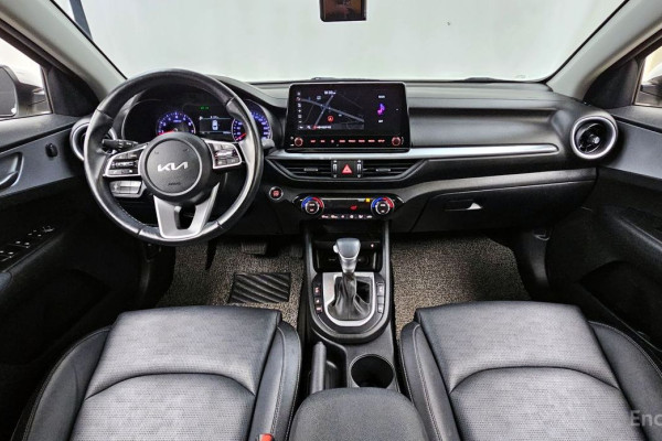 2021 Kia K3 с пробегом 76 650 км