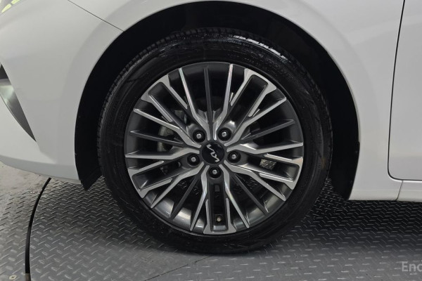 2021 Kia K3 с пробегом 95 218 км