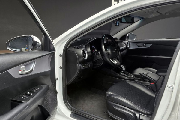 2021 Kia K3 с пробегом 104 730 км