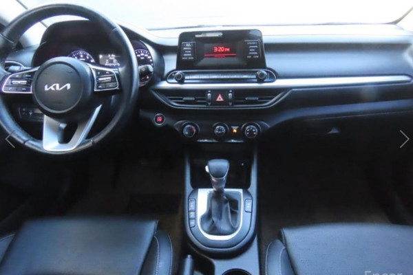 2021 Kia K3 с пробегом 50 551 км