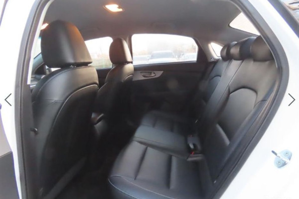 2022 Kia K3 с пробегом 74 087 км