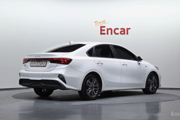 2022 Kia K3 с пробегом 82 651 км