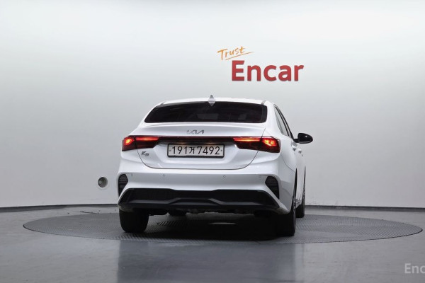 2022 Kia K3 с пробегом 82 651 км