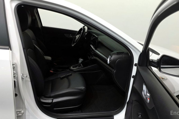 2022 Kia K3 с пробегом 82 651 км