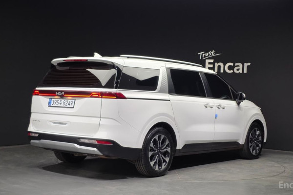 2022 Kia Carnival с пробегом 58 575 км