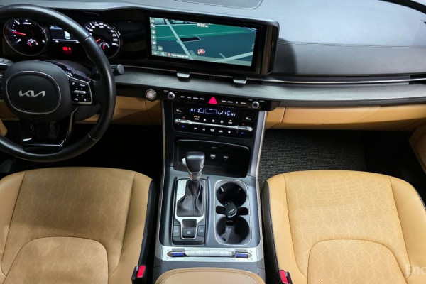 2022 Kia Carnival с пробегом 58 575 км