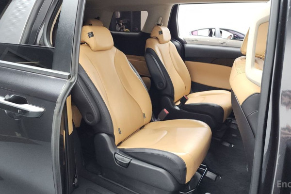 2022 Kia Carnival с пробегом 52 432 км