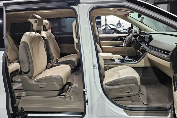 2021 Kia Carnival с пробегом 58 521 км