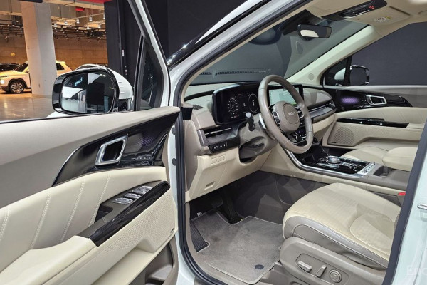 2021 Kia Carnival с пробегом 58 521 км