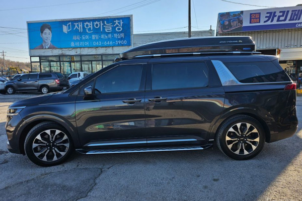 2022 Kia Carnival с пробегом 52 000 км