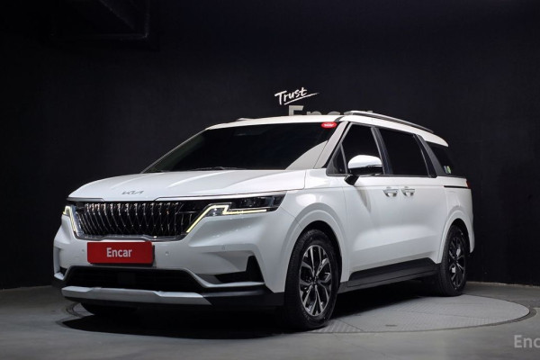 2022 Kia Carnival с пробегом 55 781 км
