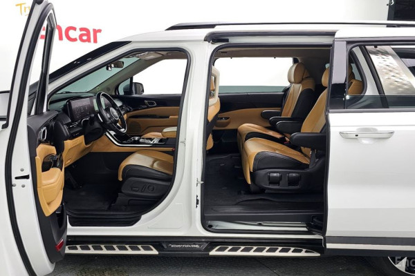 2021 Kia Carnival с пробегом 53 649 км
