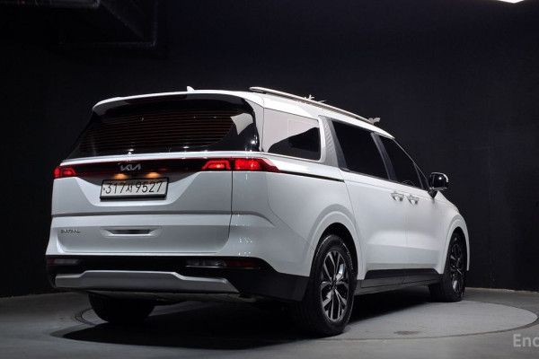 2022 Kia Carnival с пробегом 55 781 км