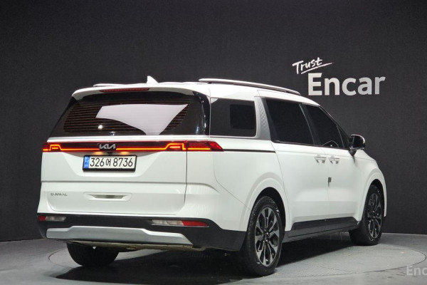 2022 Kia Carnival с пробегом 57 480 км