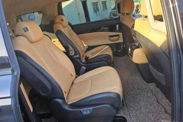 2022 Kia Carnival с пробегом 52 000 км