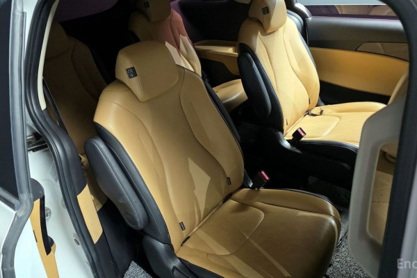 2022 Kia Carnival с пробегом 55 781 км