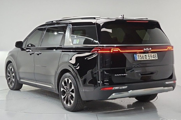 2021 Kia Carnival с пробегом 56 963 км