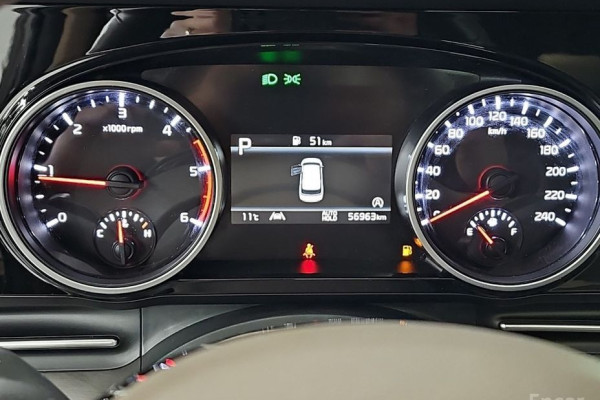 2021 Kia Carnival с пробегом 56 963 км