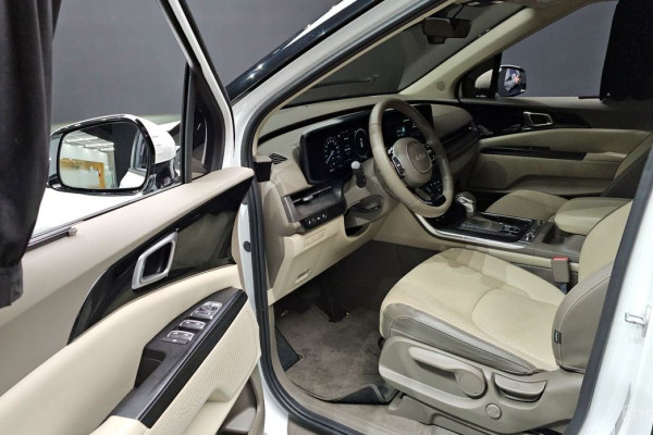 2022 Kia Carnival с пробегом 57 480 км