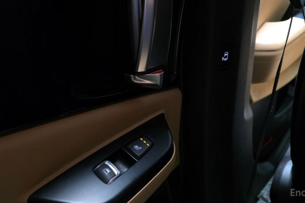 2022 Kia Carnival с пробегом 55 781 км