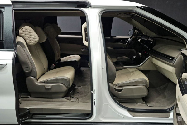 2022 Kia Carnival с пробегом 57 480 км